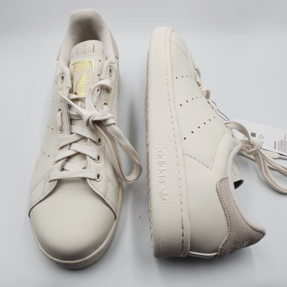 Mens Size 10 Adidas Sneakers Velostan Smith Perforated Low Top Beige JQ2322 main image 6